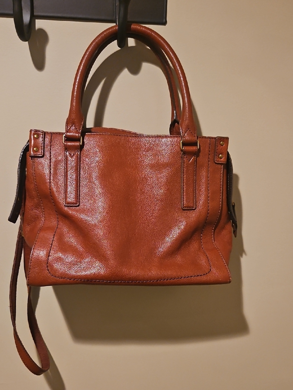 Classic FOSSIL Women's Leather Satchel Bag in Cognac Brown